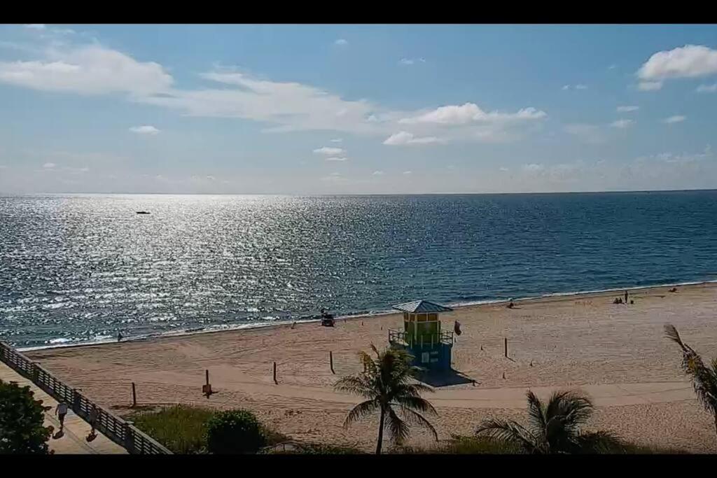 Across The Ocean Few Steps To Beach Contemporary Three Bedroom Townhouse بومبانو بيتش المظهر الخارجي الصورة