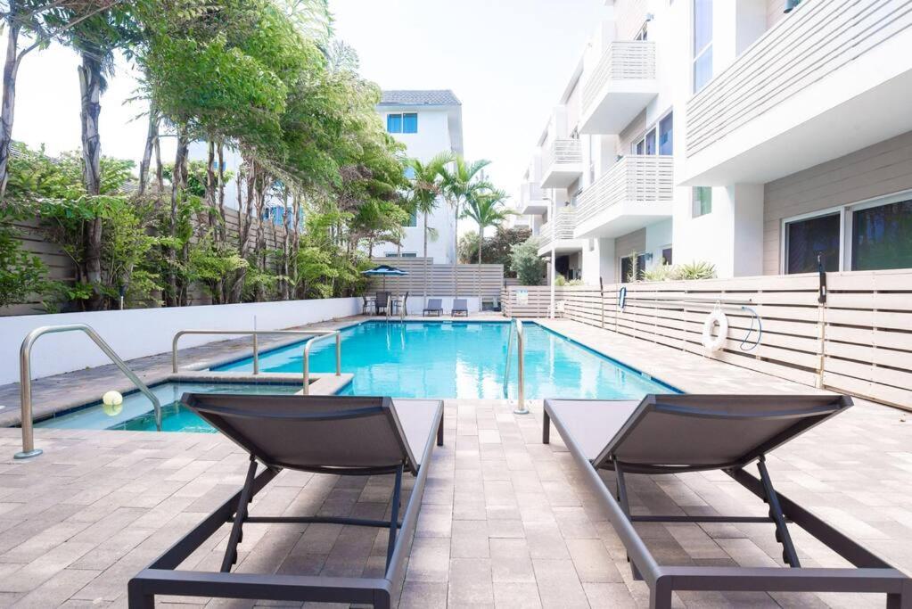 Across The Ocean Few Steps To Beach Contemporary Three Bedroom Townhouse بومبانو بيتش المظهر الخارجي الصورة