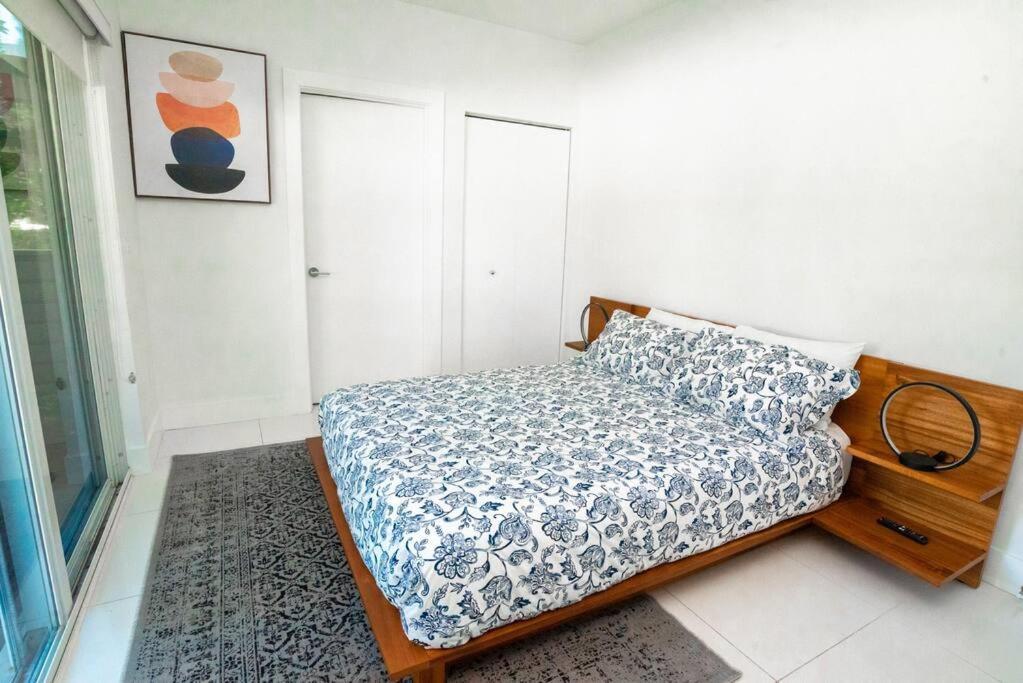 Across The Ocean Few Steps To Beach Contemporary Three Bedroom Townhouse بومبانو بيتش المظهر الخارجي الصورة